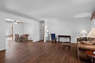 1610 E Moor Dale Ln S, Holladay, UT 84117 - Photo 7