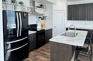 12806 S Fairholme Circle, Herriman, UT 84096 - Photo 5