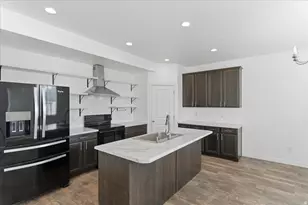 12806 S Fairholme Circle, Herriman, UT 84096 - Photo 7