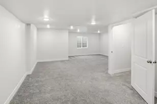 2014 N Chianti St, Saratoga Springs, UT 84045 - Photo 29