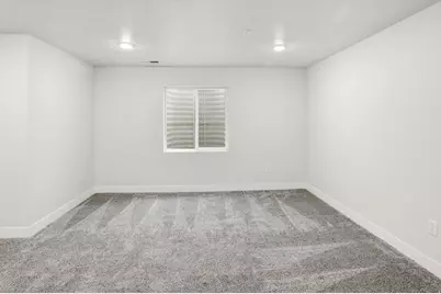 2014 N Chianti St, Saratoga Springs, UT 84045 - Photo 27