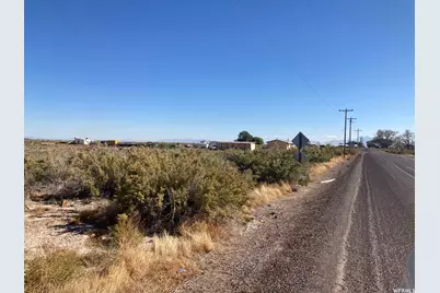 7430 W 3000 N, Delta, UT 84624 - Photo 3