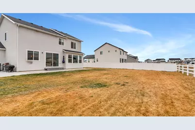 2774 W Coastline Dr, Syracuse, UT 84075 - Photo 35