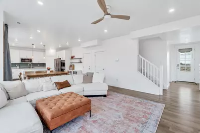 2774 W Coastline Dr, Syracuse, UT 84075 - Photo 11