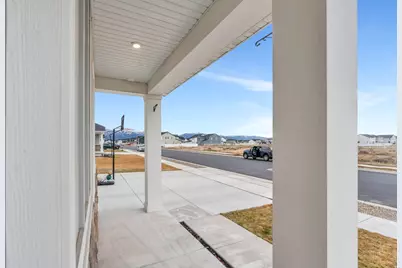 2774 W Coastline Dr, Syracuse, UT 84075 - Photo 37