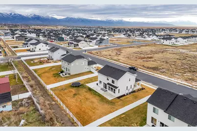 2774 W Coastline Dr, Syracuse, UT 84075 - Photo 43