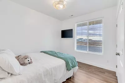 2774 W Coastline Dr, Syracuse, UT 84075 - Photo 19