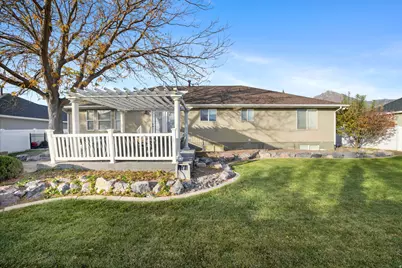 4535 W Honeycut Cir, Cedar Hills, UT 84062 - Photo 41