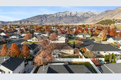 4535 W Honeycut Cir, Cedar Hills, UT 84062 - Photo 43