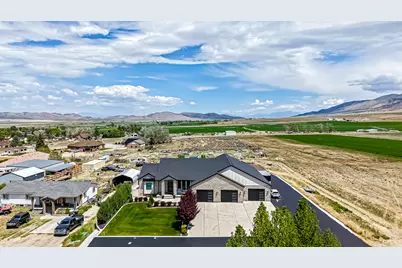435 E 100 N, Mona, UT 84645 - Photo 51