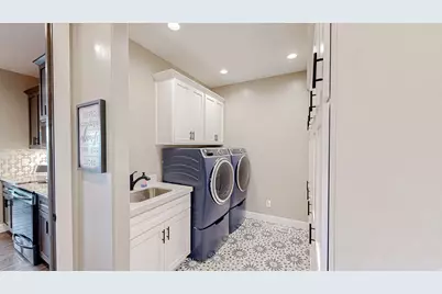 435 E 100 N, Mona, UT 84645 - Photo 23