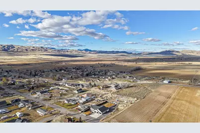 435 E 100 N, Mona, UT 84645 - Photo 49