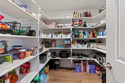 105 N 1400 W, Marriott-Slaterville City, UT 84404 - Photo 37