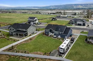 105 N 1400 W, Marriott-Slaterville City, UT 84404 - Photo 3