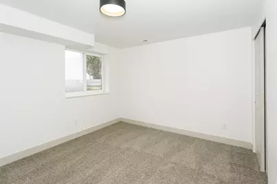 5556 S 3800 W, Roy, UT 84067 - Photo 17