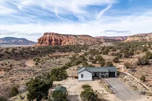 523 W 1000 North St, Torrey, UT 84775 - Photo 3