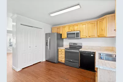 7957 S Shayla Dr W, West Jordan, UT 84088 - Photo 7