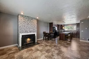 2215 W Bonniebrook S, Taylorsville, UT 84129 - Photo 21