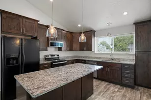 2215 W Bonniebrook S, Taylorsville, UT 84129 - Photo 7