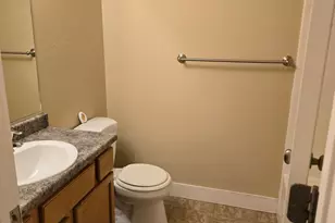 8971 S Valley Ct, Sandy, UT 84094 - Photo 17