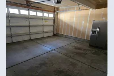 8971 S Valley Ct, Sandy, UT 84094 - Photo 23