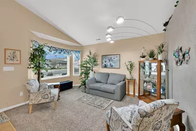 903 W 1730 N, Clinton, UT 84015 - Photo 7