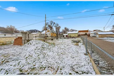 318 W Vine St, Tooele, UT 84074 - Photo 7