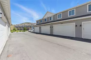 2730 E Iron Bark Alley, Eagle Mountain, UT 84005 - Photo 5