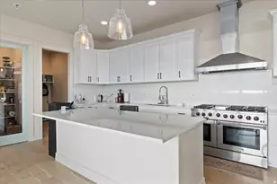 1013 W Seasons View Ct N, Lehi, UT 84043 - Photo 13