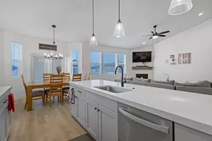 293 E Bedford Dr, Stansbury Park, UT 84074 - Photo 3