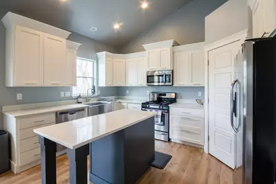 1428 N 4075 W, Vernal, UT 84078 - Photo 13