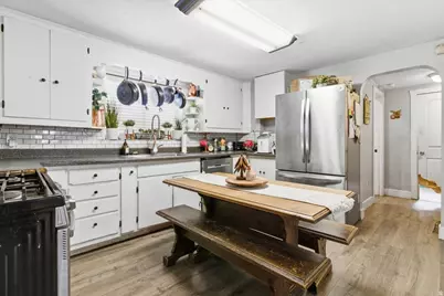 613 S State St, Mount Pleasant, UT 84647 - Photo 5