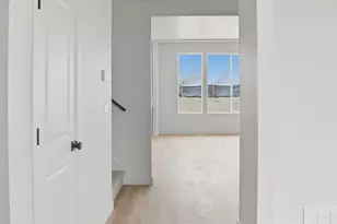 6938 W Pointe Cedar Ln, West Jordan, UT 84081 - Photo 7