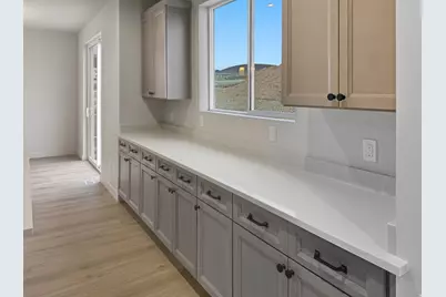 6938 W W Pointe Cedar Ln St #331, West Jordan, UT 84081 - Photo 9