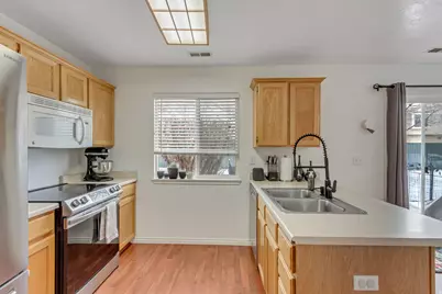 872 E 760 N, Ogden, UT 84404 - Photo 9