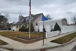 2598 W Woodhill Circle, Taylorsville, UT 84129 - Photo 3