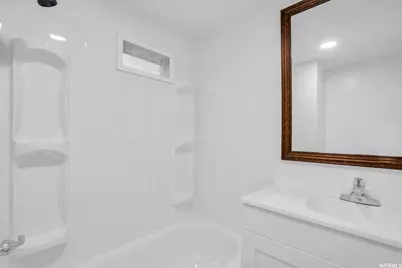 3087 S Homecrest St, West Valley, UT 84119 - Photo 11