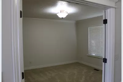 10612 N Canterbury Dr, Highland, UT 84003 - Photo 11