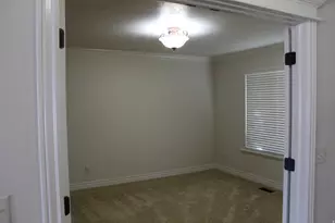 10612 N Canterbury Dr, Highland, UT 84003 - Photo 11