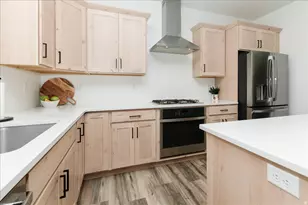 602 W 20 N, Hyrum, UT 84319 - Photo 13