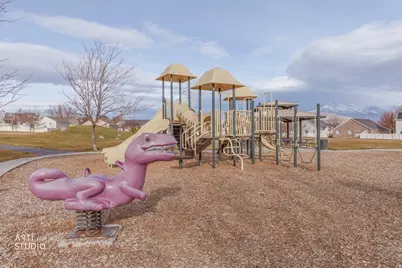 2426 N Nectar Way, Saratoga Springs, UT 84045 - Photo 33