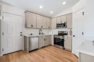 2426 N Nectar Way, Saratoga Springs, UT 84045 - Photo 9