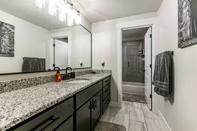 1853 W 850 S, Layton, UT 84041 - Photo 9