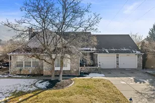 2222 E Rolling Oaks Ln N, Layton, UT 84040 - Photo 57