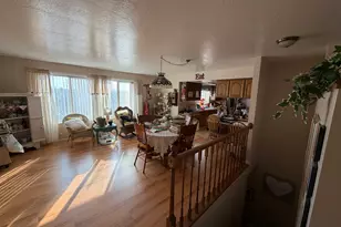 2222 E Rolling Oaks Ln N, Layton, UT 84040 - Photo 3