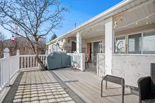 2222 E Rolling Oaks Ln N, Layton, UT 84040 - Photo 27