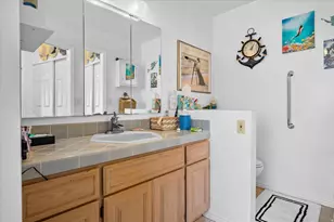 2222 E Rolling Oaks Ln N, Layton, UT 84040 - Photo 25