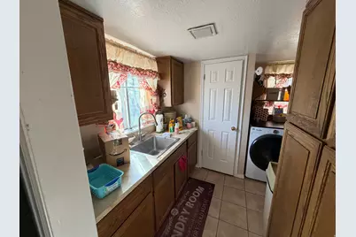 2222 E Rolling Oaks Ln N, Layton, UT 84040 - Photo 5