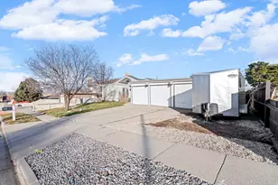 257 E 2050 S, Bountiful, UT 84010 - Photo 3