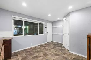 257 E 2050 S, Bountiful, UT 84010 - Photo 9